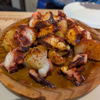 Casa Dani - Pulpo y parata - Spanish Near Me - Madrid, M Casa Dani - Pulpo y parata - Spanish Near Me - Madrid, M