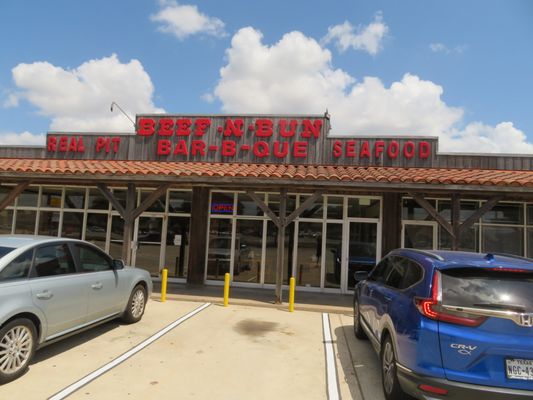 Beef and Bun BBQ by null