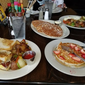 Breakfast Club - Breakfast sandwich, customized egg white omelette (with broccoli, bacon, and ham), pancakes, and potatoes. Delishhhh! - Breakfast & Brunch Near Me - Phoenix, Arizona