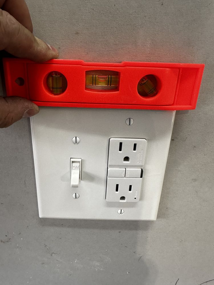 Slide of Electrical Detectives