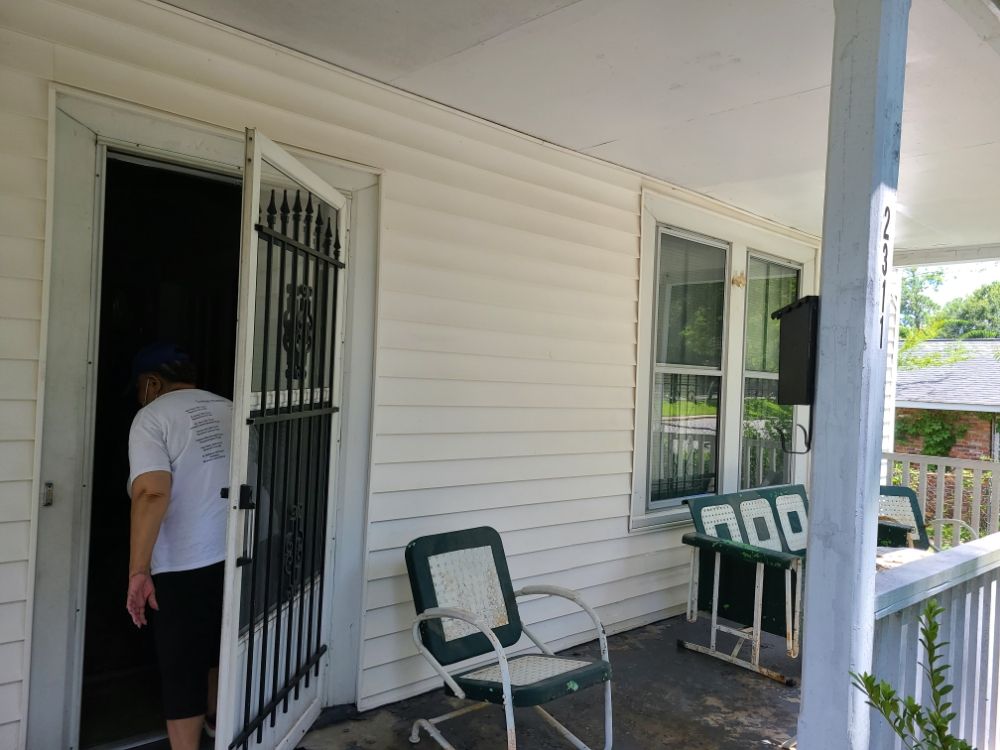 Slide of Mr Rite Roofing