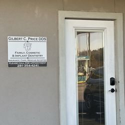 Gilbert C.Price, DDS - Front door