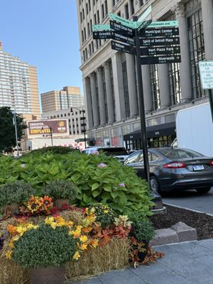 Cadillac Square Park by null