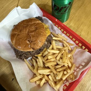 Nice Guys Burgers - The triple cheeses smash burger was amazing and flavorful - Halal Near Me - Riverside, California