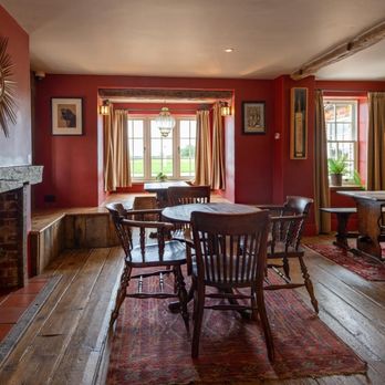 The Brisley Bell - Restaurants Near Me - Brisley, NFK