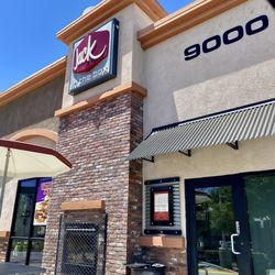Jack in the Box - Outside Seating/Dinning