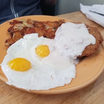 Country Kitchen - Country fried steak, home fries and sunny side up eggs. - Breakfast & Brunch Near Me - Long Beach, California Country Kitchen - Country fried steak, home fries and sunny side up eggs. - Breakfast & Brunch Near Me - Long Beach, California