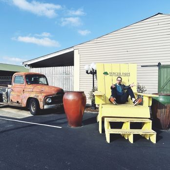 Burger Farm & Garden Center - Front entrance - Nurseries & Gardening Near Me - Cincinnati, Ohio