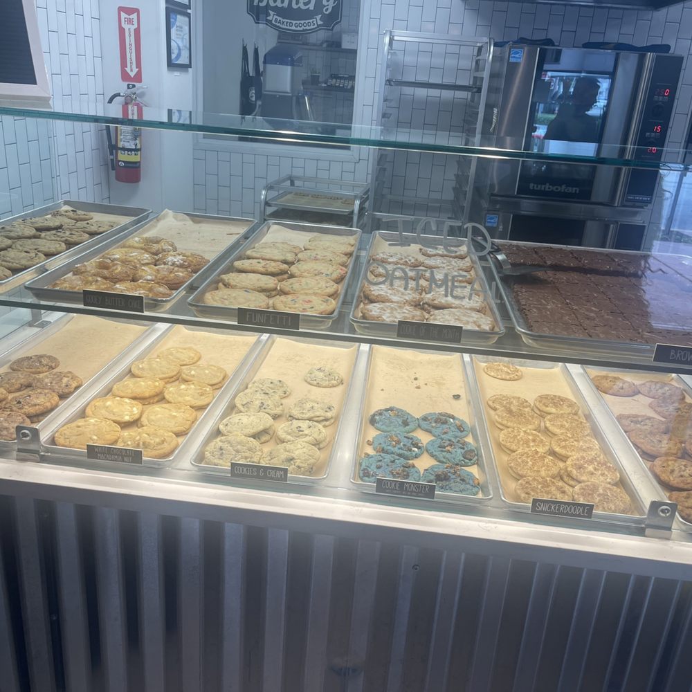 The Baked Bear - cookie/desert area - Ice Cream & Frozen Yogurt Near Me - Miami Beach, Florida The Baked Bear - cookie/desert area - Ice Cream & Frozen Yogurt Near Me - Miami Beach, Florida