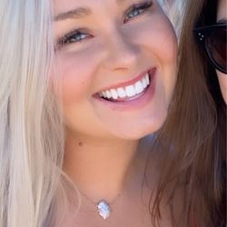 Hey There Beauty - Long healthy hair and lashes