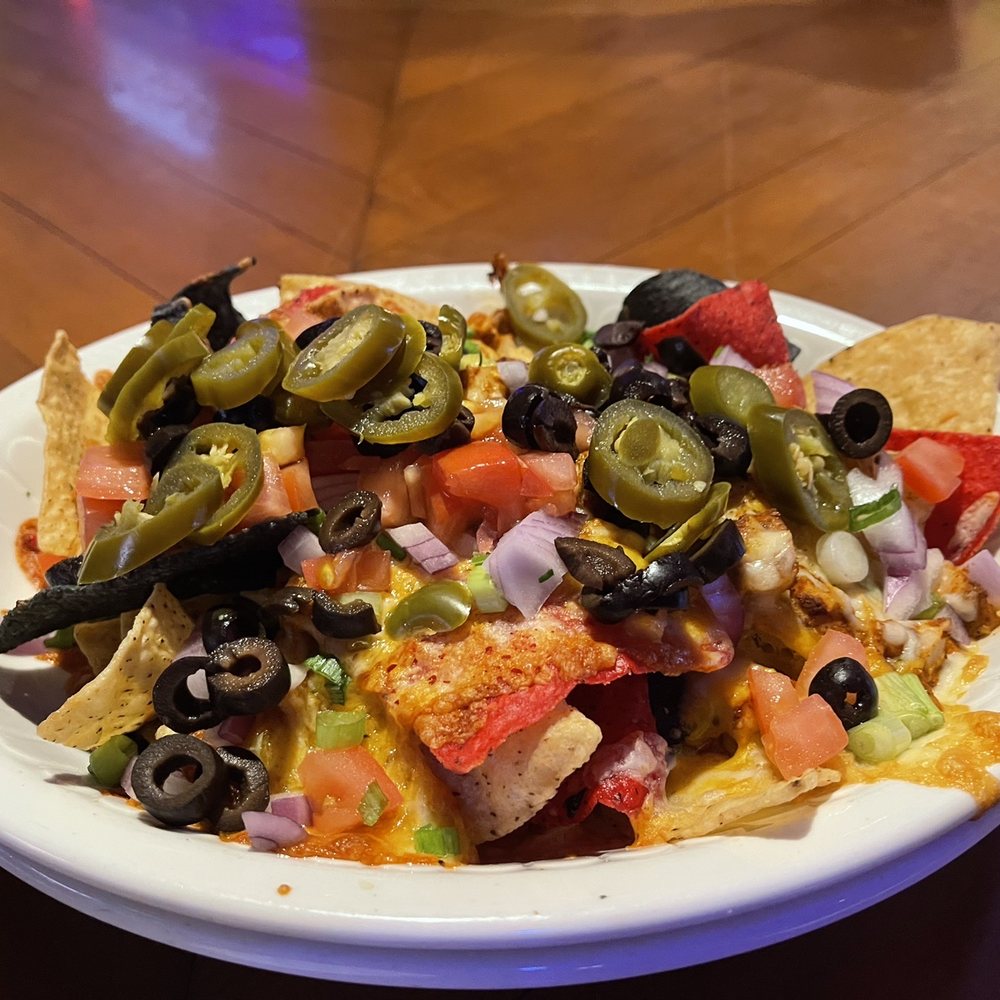 Brygga Plates And Pours - Chicken Nachos - New American Near Me - Sturgeon Bay, Wisconsin Brygga Plates And Pours - Chicken Nachos - New American Near Me - Sturgeon Bay, Wisconsin