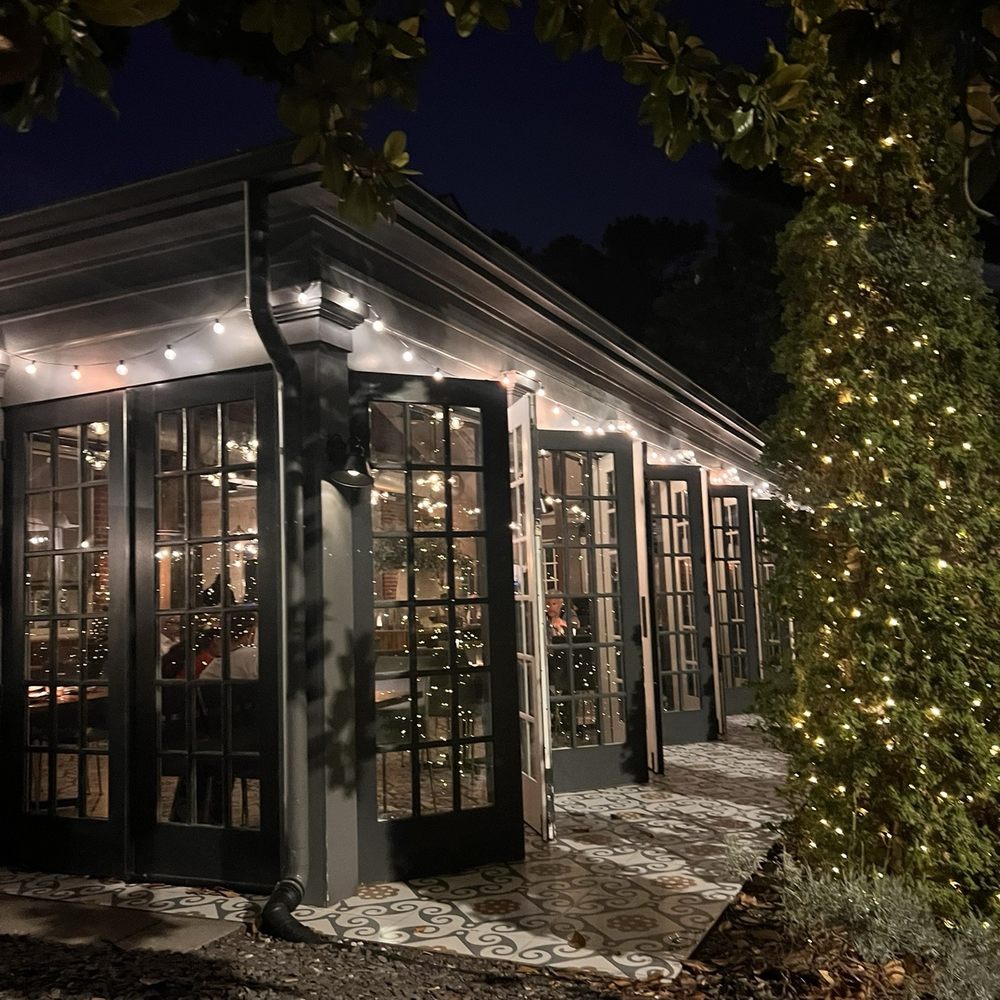 Novo Cucina - Outside - Pizza Near Me - Dunwoody, Georgia Novo Cucina - Outside - Pizza Near Me - Dunwoody, Georgia