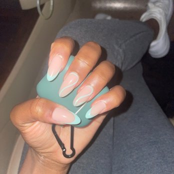 Diamond Nails - Nails by Lina - Nail Salons Near Me - Austin, Texas Diamond Nails - Nails by Lina - Nail Salons Near Me - Austin, Texas