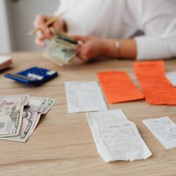 Express Ship Center - Don't have a bank account to pay your bills? We can help.
