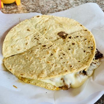 Birrieria Zaragoza - Birria & Cheese Quesadillas - Tacos Near Me - Chicago, Illinois Birrieria Zaragoza - Birria & Cheese Quesadillas - Tacos Near Me - Chicago, Illinois