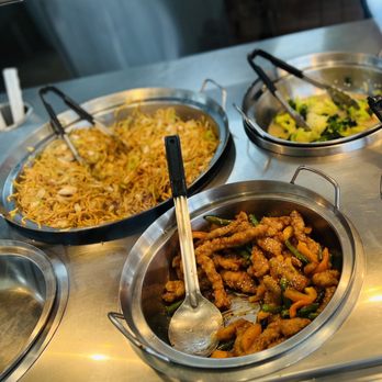 Panda Express - Stir fried noodles - Chinese Near Me - Houston, Texas