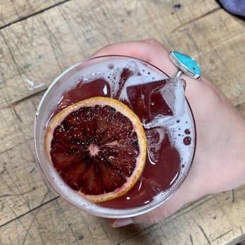 Wylde Works - Santa Barbara Sunset - honey spirits, lime, blood orange, sun water & wildflower honey. - Breweries Near Me - Santa Barbara, California Wylde Works - Santa Barbara Sunset - honey spirits, lime, blood orange, sun water & wildflower honey. - Breweries Near Me - Santa Barbara, California