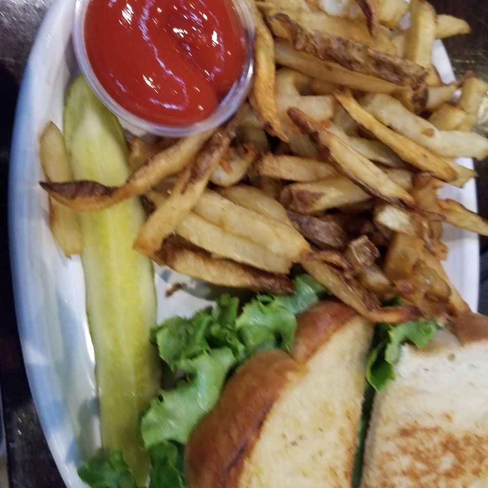 Hecks - B.E.L.T. - Breakfast & Brunch Near Me - Cleveland, Ohio