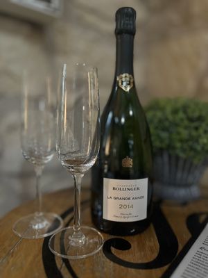 Cuvée Wine & Piano Bar by null