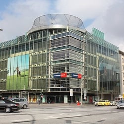Karstadt sports - Schön bunt, oder? Foto: fbt