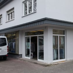 Express Reinigung Wiroth - Aufgenommen 2016, die Außenfassade wurde letztes Jahr erneuert. Drinnen wird noch saniert, sieht noch etwas chaotisch aus.