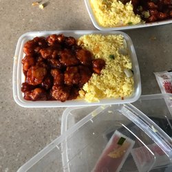 Great Wall Chinese Restaurant - General Tso's Chicken