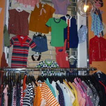 Foxhole - Used, Vintage & Consignment Near Me - Brussels, BRU