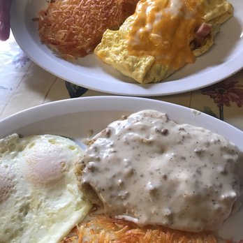 Pat's Cafe - Breakfast & Brunch Near Me - Lacey, Washington