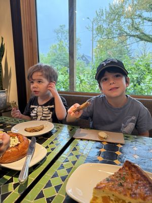 WARDA PATISSERIE by null