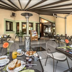 Hôtel le Calice du Gévaudan - Salle de petit déjeuner