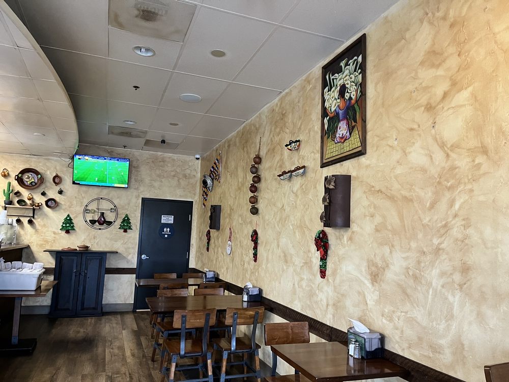 Las Cazuelas Taqueria