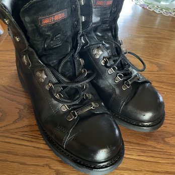 Fine Shoe Repair - Soles revalued and boots polished - Shoe Repair Near Me - Newton, North Carolina Fine Shoe Repair - Soles revalued and boots polished - Shoe Repair Near Me - Newton, North Carolina
