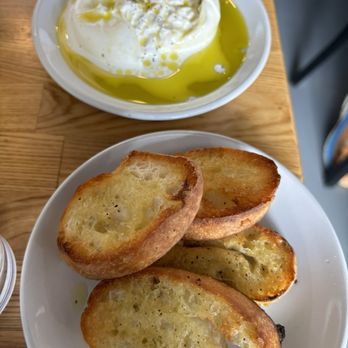 Sei Pizza Bar - Burrata - Pizza Near Me - Los Angeles, California