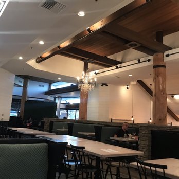 Toast Kitchen & Bar - Beautiful dining area! - Breakfast & Brunch Near Me - Brea, California