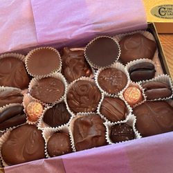 The Chocolate Lady - Delicious dark and milk chocolate sampler!