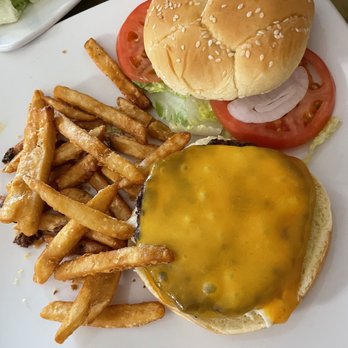 The In Place - American Near Me - Forks, Washington