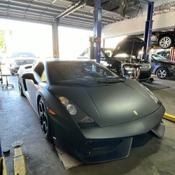 Sam's Automotive