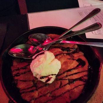 The Starving Artist - Dive Bars Near Me - Phoenix, Arizona