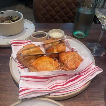 Yardbird - Classic Buttermilk Biscuits - New American Near Me - Washington, DC, District of Columbia