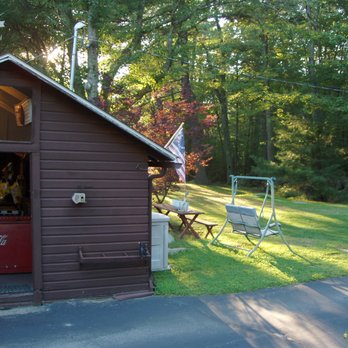 Old Holbrook Place - Good Morning! - Campgrounds Near Me - Sutton, Massachusetts