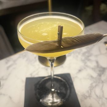 The Goose - Onlyfeathers - Cocktail Bars Near Me - Scottsdale, Arizona The Goose - Onlyfeathers - Cocktail Bars Near Me - Scottsdale, Arizona