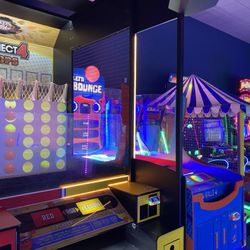 Billy's Grille & Back Porch - Arcade