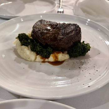 Zoes Steak & Seafood - Filet Mignon - Seafood Near Me - Virginia Beach, Virginia