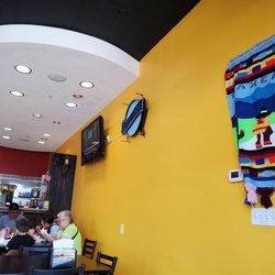 Pupuseria Salvadorena Restaurant - Family friendly.