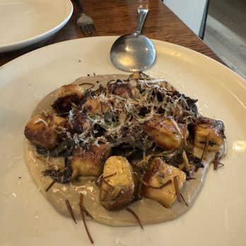 Trestles Restaurant - Gnocchi - New American Near Me - Capitola, California Trestles Restaurant - Gnocchi - New American Near Me - Capitola, California