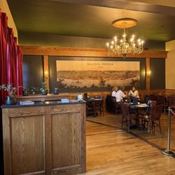 River Oak Chophouse