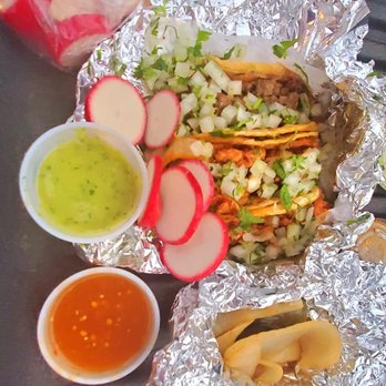 El Güero - Tailgating on the Ave. - Mexican Near Me - Kansas City, Missouri