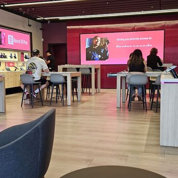 T-Mobile Experience Store - Nice store - Mobile Phones Near Me - North Hollywood, California T-Mobile Experience Store - Nice store - Mobile Phones Near Me - North Hollywood, California