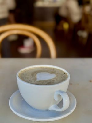 b. patisserie by null