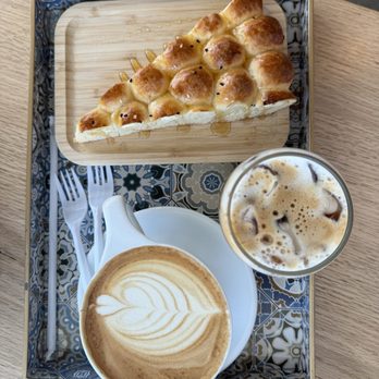 Qamaria Coffee - Honeycomb Bread - Coffee & Tea Near Me - Fullerton, California